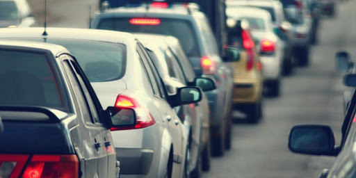 15 ألف سيارة تغمر مدينة الحسين