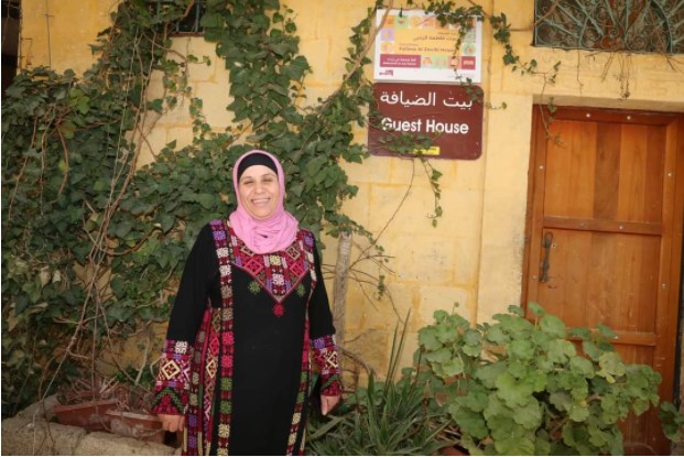 بيت «فاطمة الزعبي».. إلهام امرأة سلطية