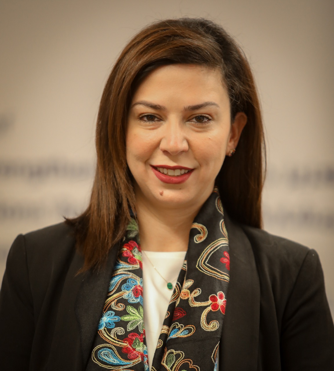 الصحفية روان الجيوسي تحصل على زمالة