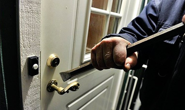 ضبط بالجرم المشهود.. سارق الجويدة في