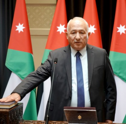 رئيس النيابة العامة يلتقي مدير عام