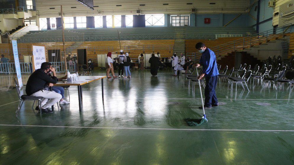 حملة لإعطاء اللقاح المضاد لكورونا للقطاع