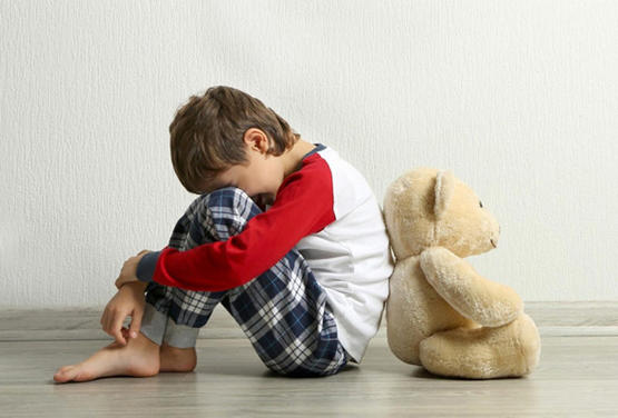 مسودة خاصة بقانون الطفل على طاولة