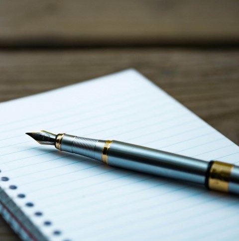 رقعتي وذاك البريق