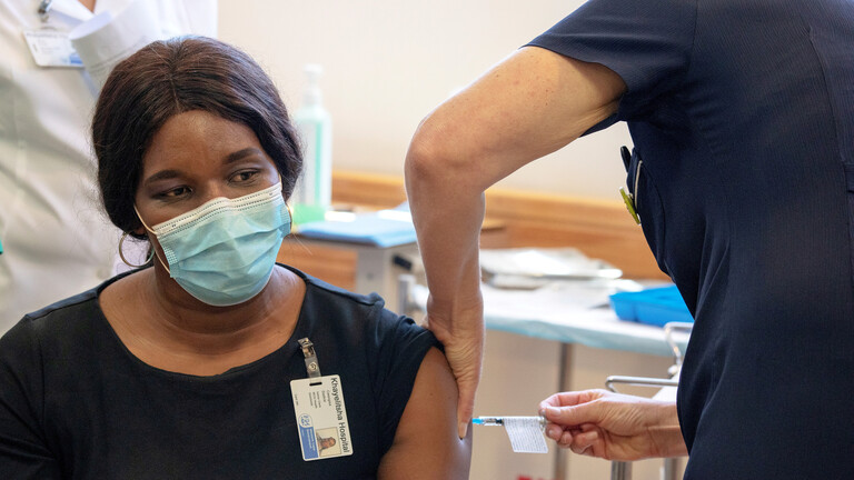 في حالة نادرة وغريبة.. امرأة تصاب