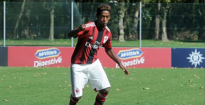 انتحار ناشئ ميلان السابق