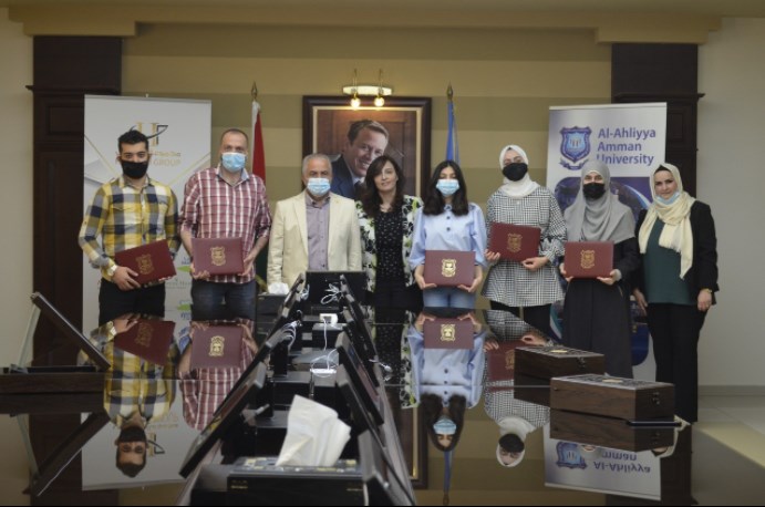 عمان الأهلية تعلن أسماء الفائزين بجائزة