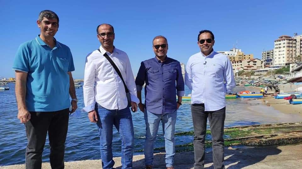 ماذا يفعل الاعلامي الأردني عامر الرجوب