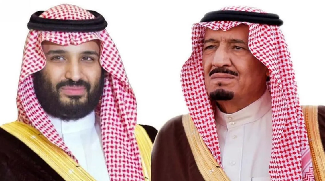 الملك سلمان وولي العهد يهنئان الملك