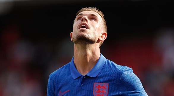 هندرسون ينتقد استهجان المشجعين ضد الجثو