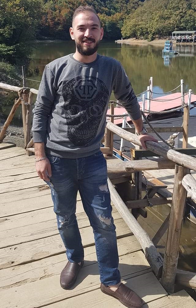 علي صقر.. مبارك «يحيى»