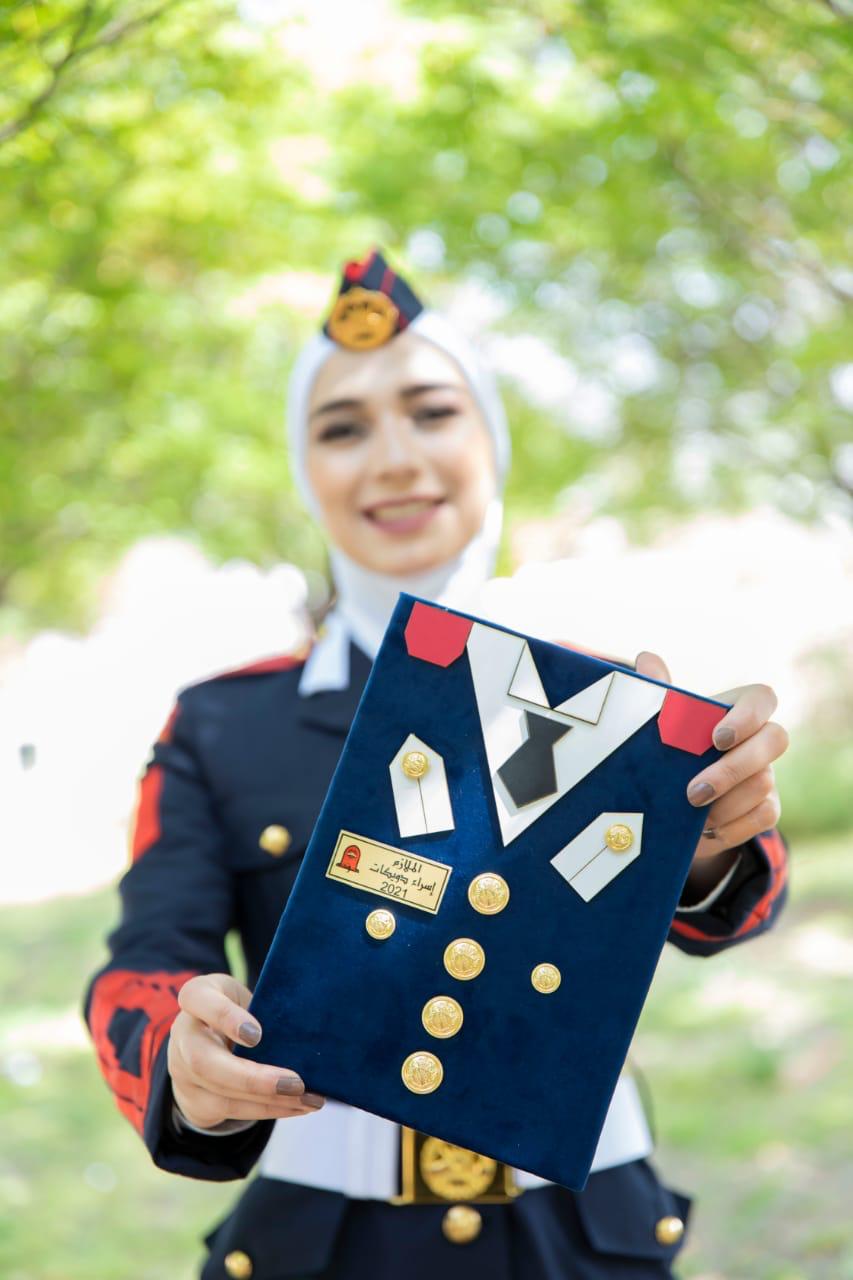 الملازم اسراء جمال دويكات.. مبروك التخرج