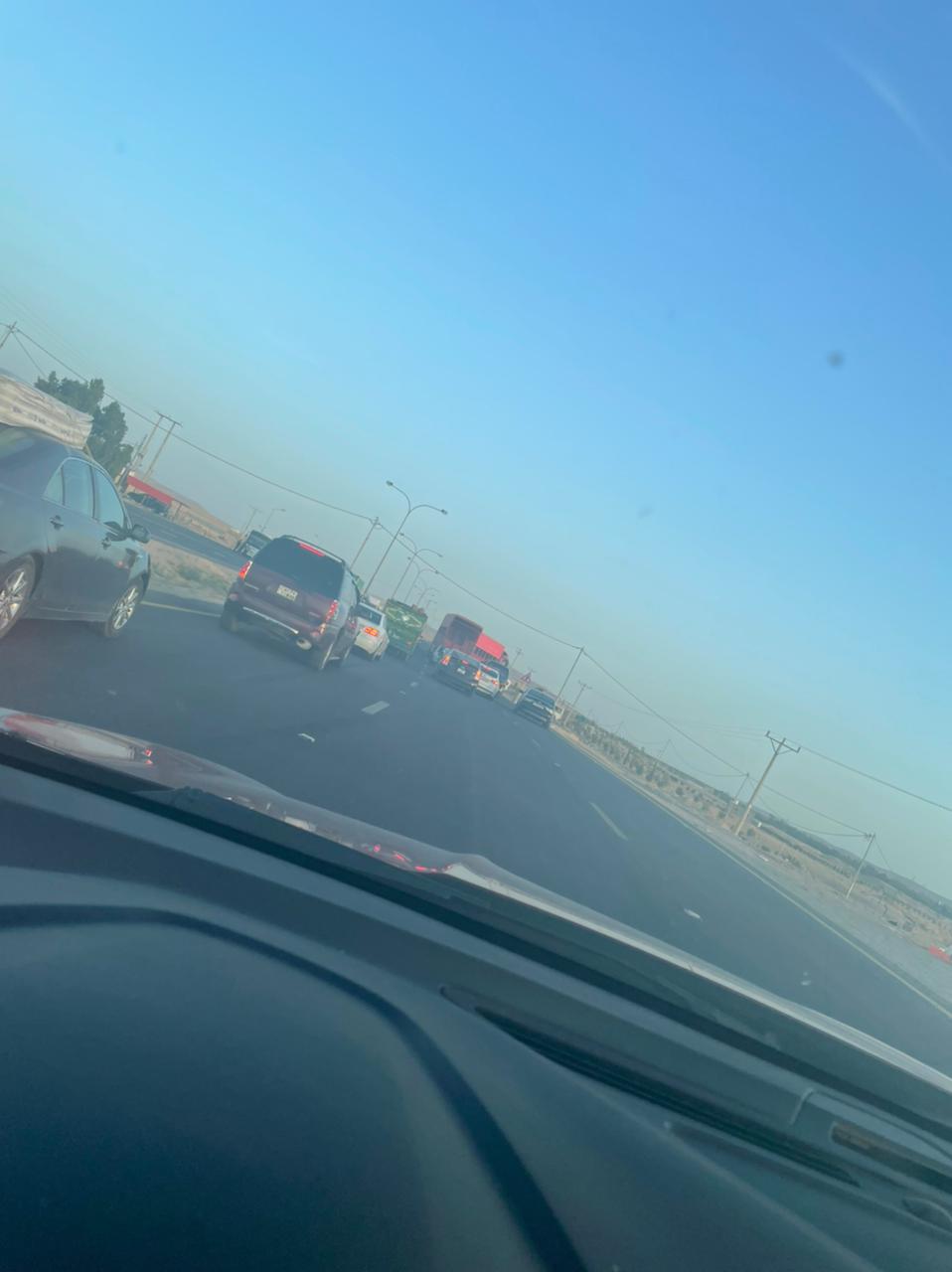 مطاردة أمنية واغلاقات على الطريق الصحراوي