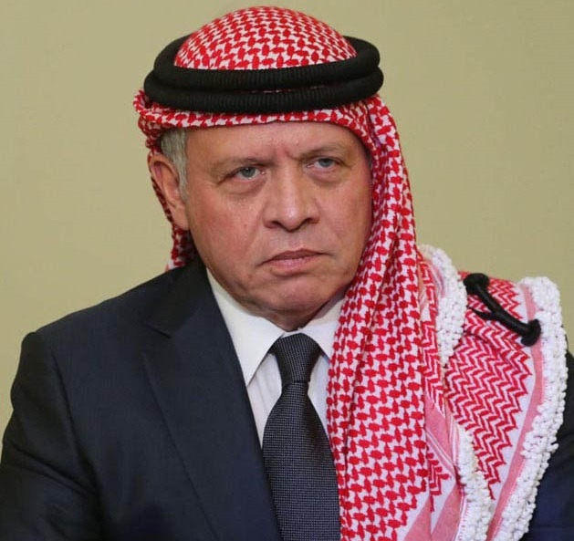 الملك يعزي أمير الكويت