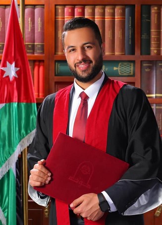 راشد الملاحمة.. مبارك التخرج