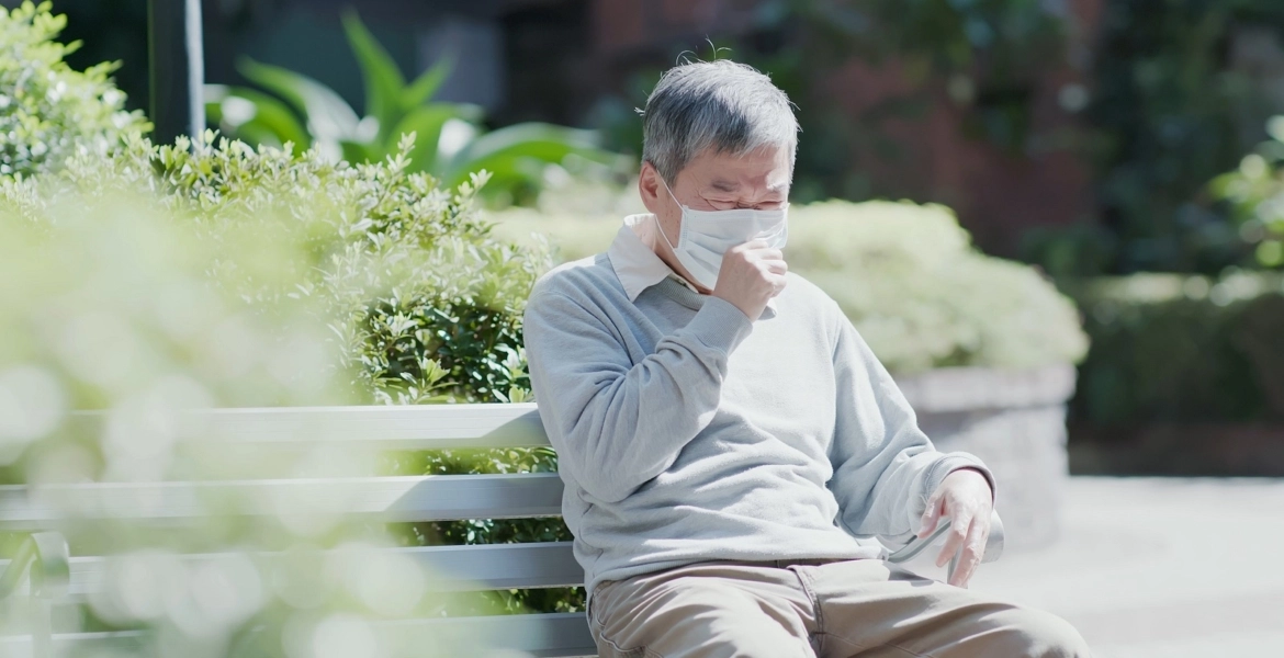 فيديو مؤثر للحظة لقاء أب وابنه