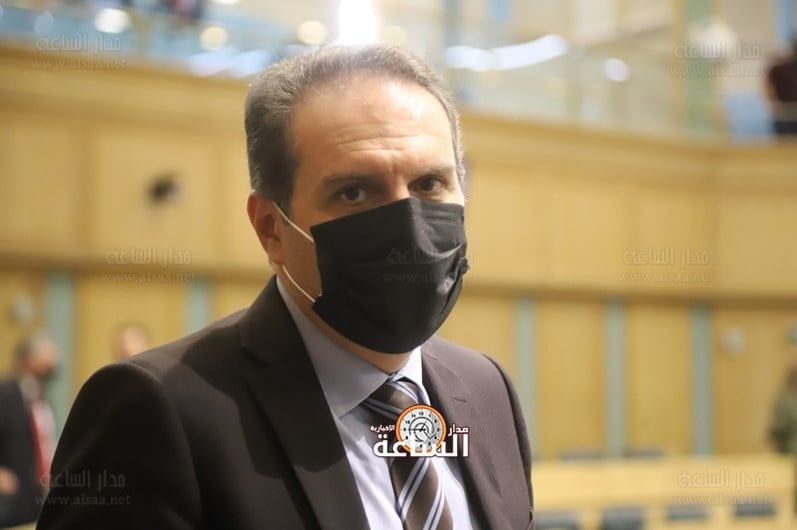 وزير الصحة: أكملنا إعطاء اللقاح المضاد