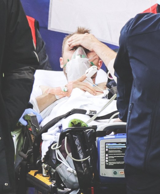 شاهد.. لحظة سقوط النجم الدنماركي إريكسن