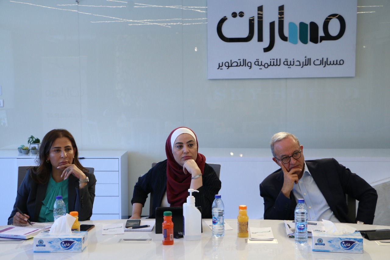 المعشر والمصري وعيادات والزيادين وغنيمات وبني