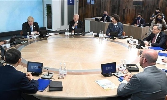 بايدن يدعو حلفاءه في قمة مجموعة