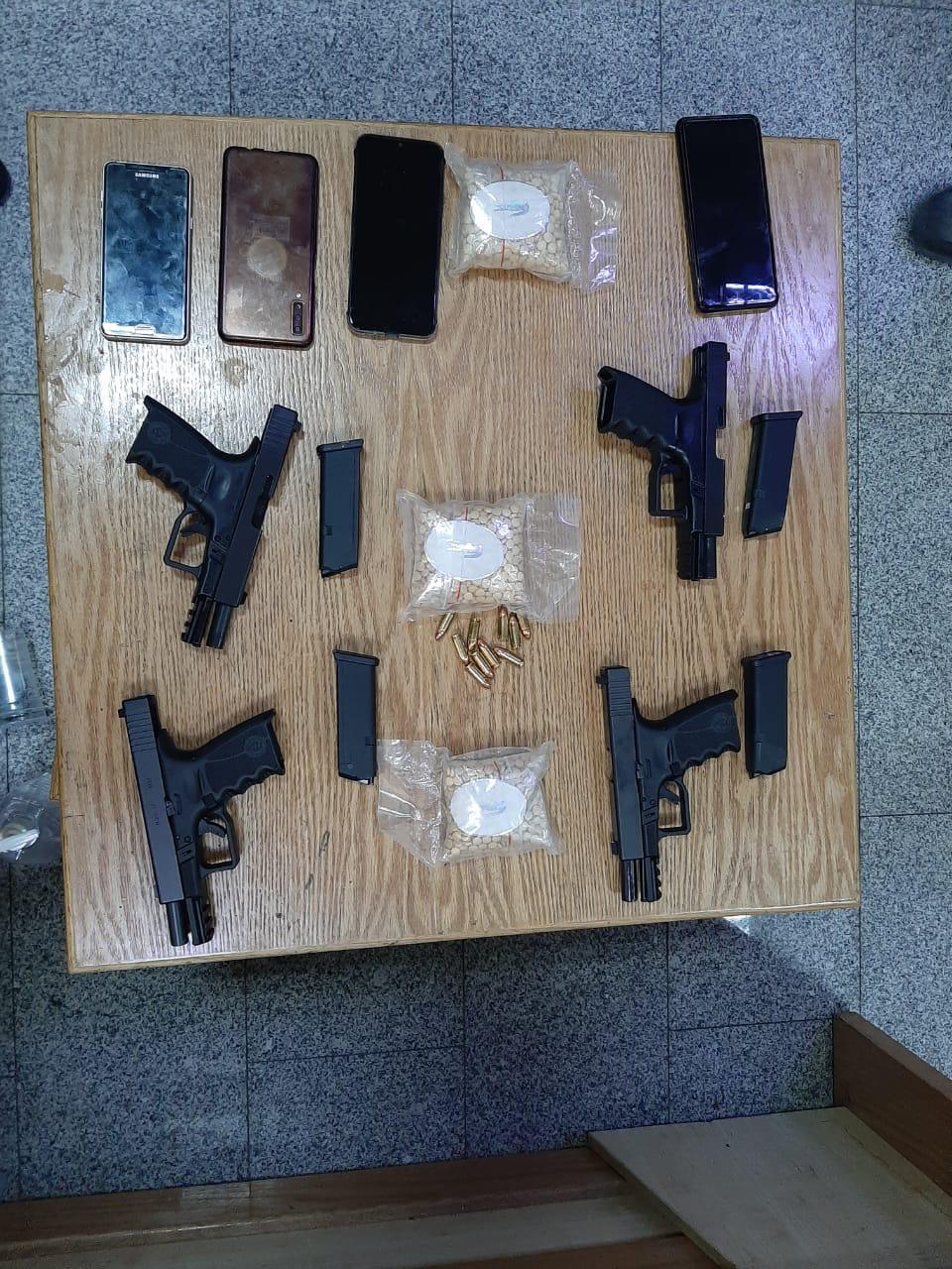 بمداهمات أمنية.. هذا ما تم ضبطه