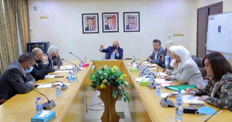 العمل النيابية تواصل مناقشة معدل العمل