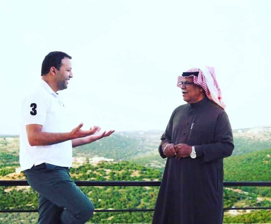 عمر الشوشان يشكر معزيه بوالده