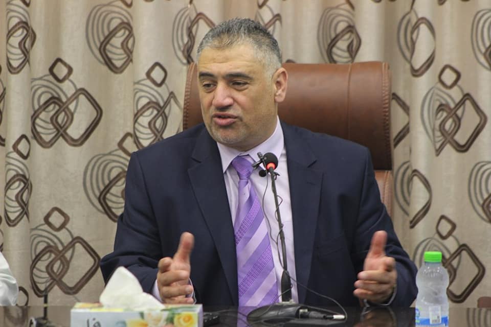 عماد مجاهد.. 21 كتابا متخصصا وثلاث