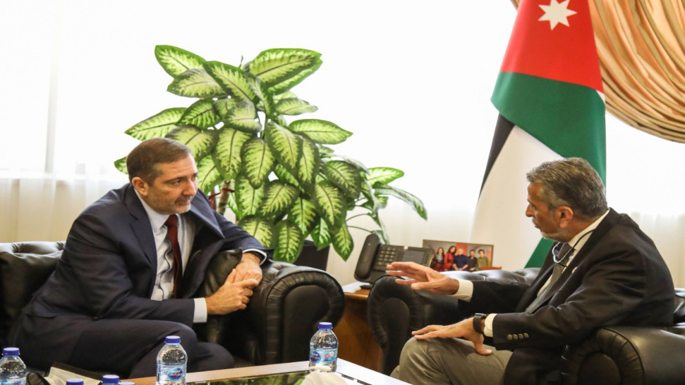 تقديم ملاحظات بشأن قانون الانتخاب للجنة