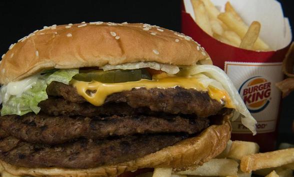 برجر كينغ توقف حملة أغضبت ملك