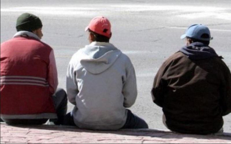 وزير العمل يعلن تفاصيل إجراءات قوننة