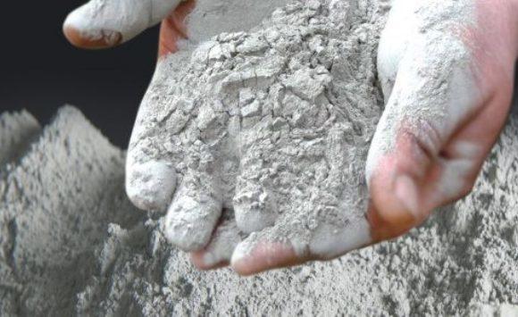 اجتماع لبحث ارتفاع أسعار الإسمنت محليا