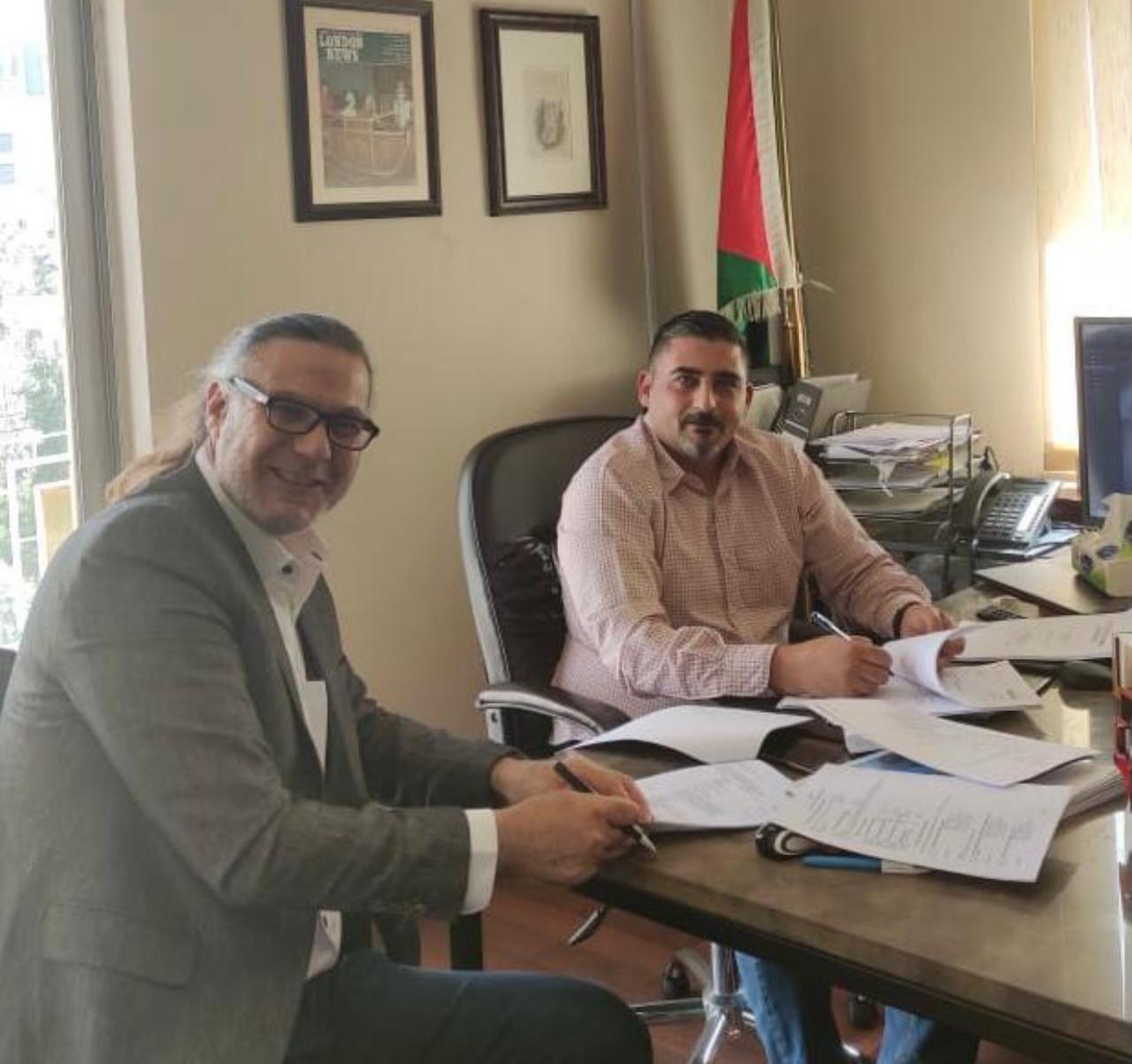 الصخور لصناعة كربونات الكالسيوم توقع اتفاقية