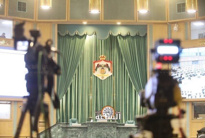 لجان نيابية تناقش مشاريع قوانين أحيلت