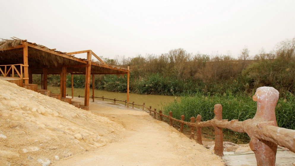 إقرار مشروع قانون تطوير الأراضي المجاورة