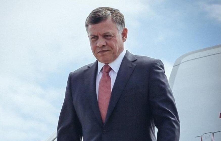 الملك يعود إلى ارض الوطن