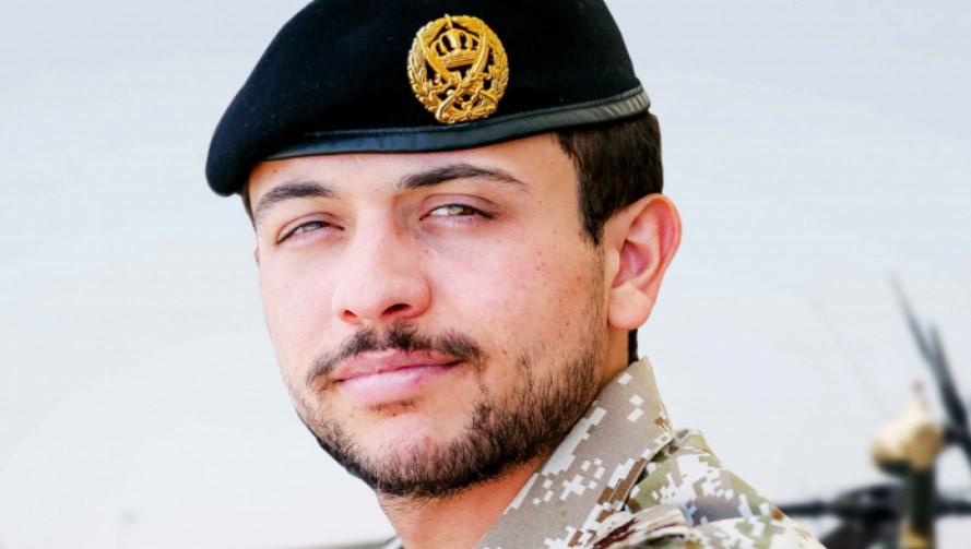 الديوان الملكي يهنئ ولي العهد بعيد