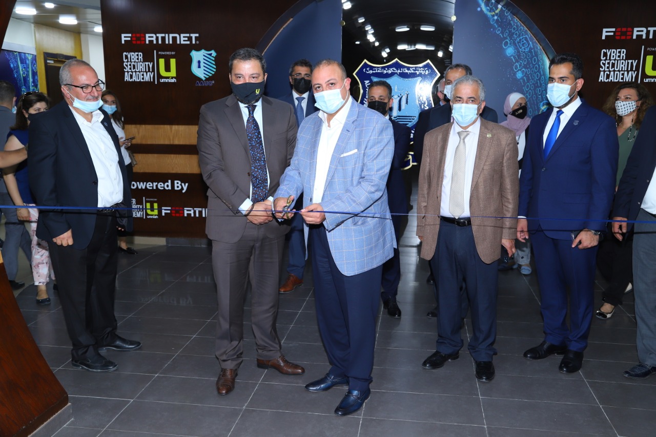 افتتاح مركز الامن السيبراني بجامعة عمان