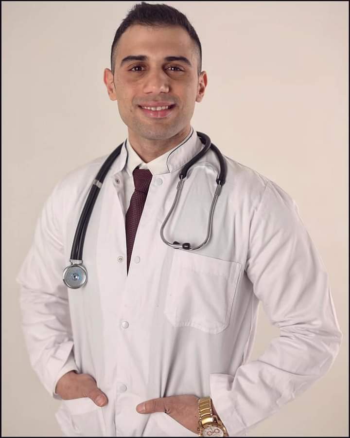 الزميل الدكتور محمد خويله يحتفل بمناسبة