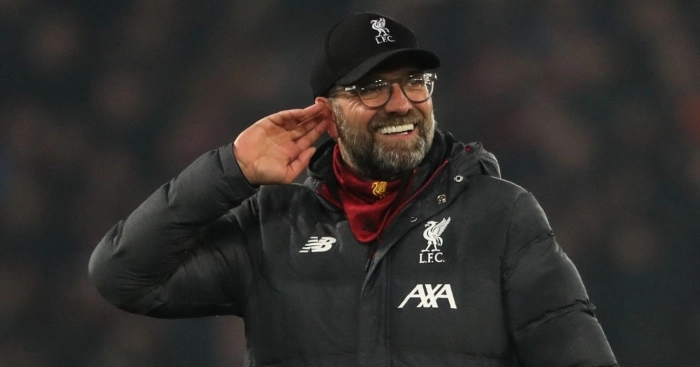 شبيه كلوب يخدع مراسلا إنجليزيا.. ادّعى