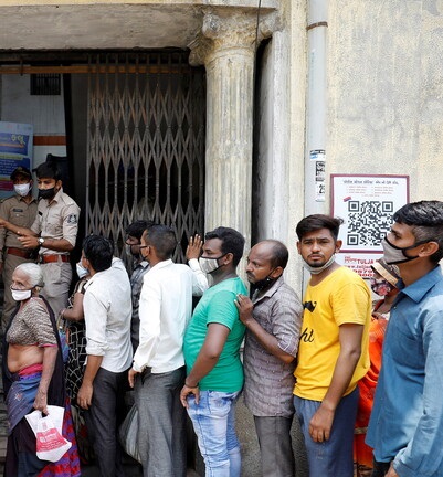 ليس دلتا وحده.. بلس أيضا.. وفيات