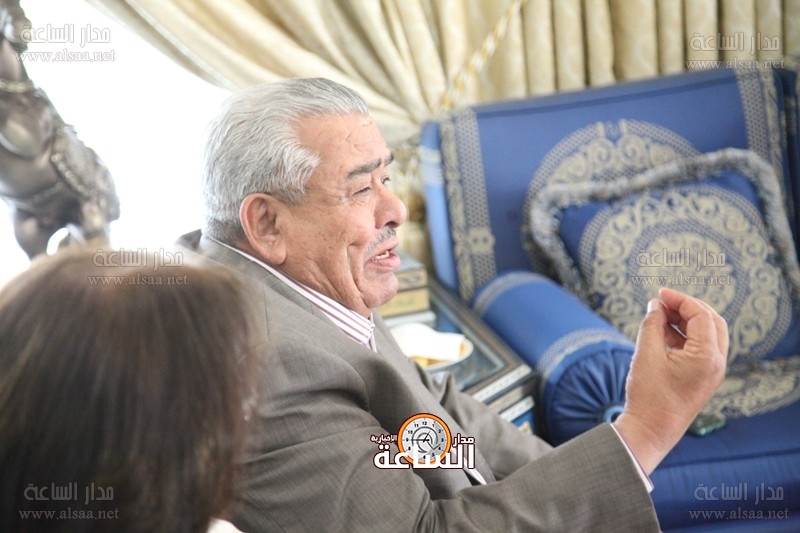 الصيدلاني الحاذق