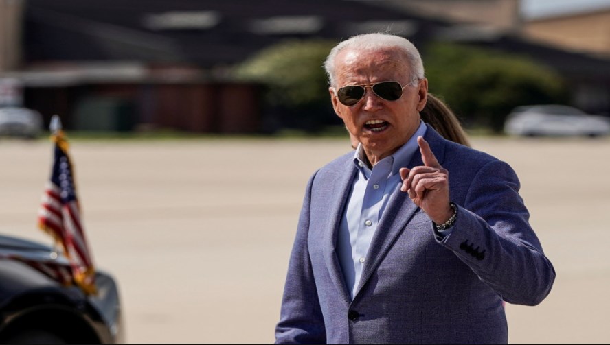 بايدن يشيد بالتقدم المحرز في مواجهة