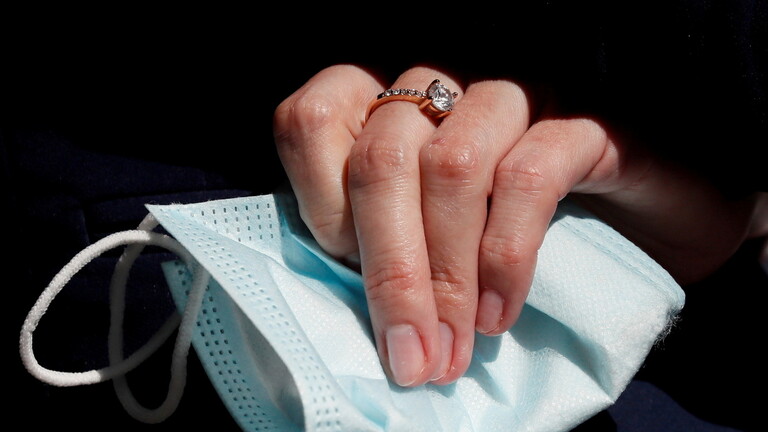 كورونا يعود إلى دولة كان قد