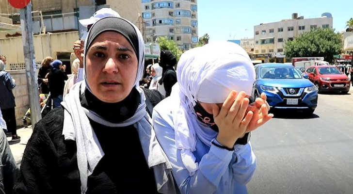 معلمون يطالبون بإعادة اختيارية لامتحان الفيزياء