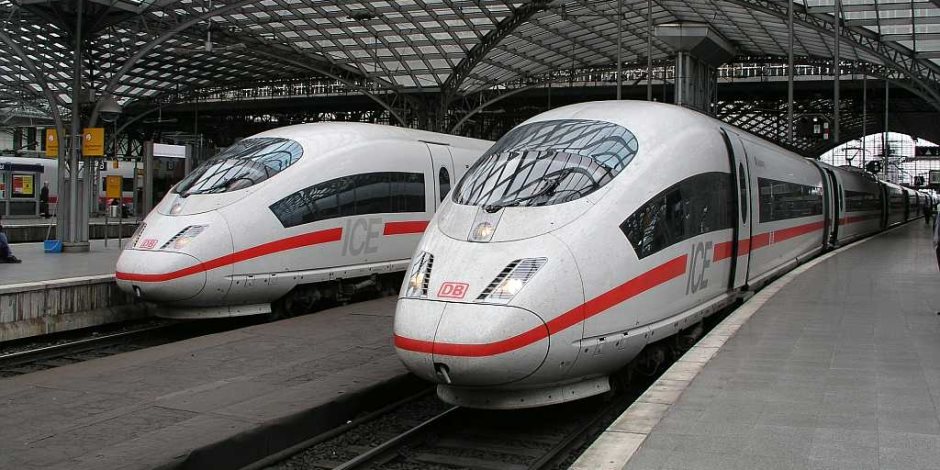 الصين تكشف النقاب عن أول قطار