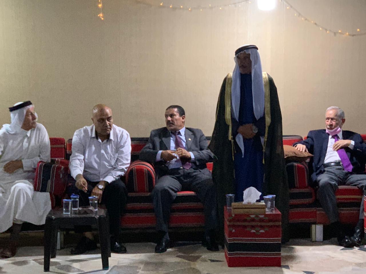 صداح الحباشنة يعتذر لجمال الفايز وطي