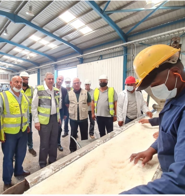 المهندس أبو هديب يزور شركة النميرة