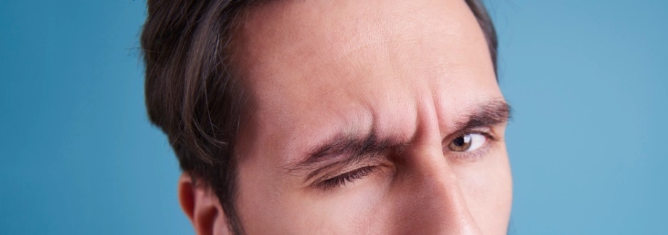 ترطيب العين ليس وحده السبب.. لماذا