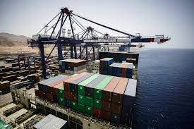 التعاقد مع شركات سورية لاستخدام ميناء